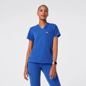 Women's Winning Blue Catarina One Pocket Scrub Top & Jogger SET.